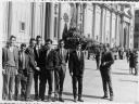 Quinto, años 70 Paco Cien, Marcelino, Vicente,José Pallas Badía,..,y Pelucas en la plaza del Pilar de Zaragoza