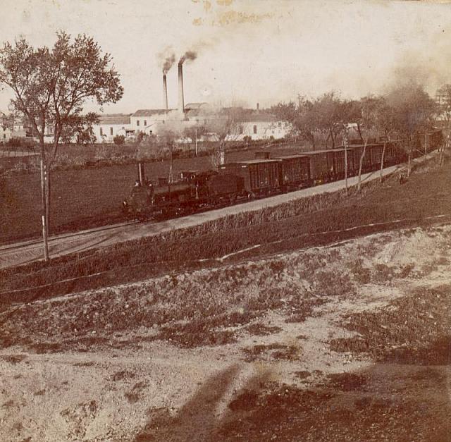 1900 tren zaragoza en la avenida navarra
