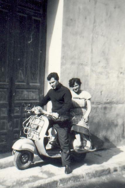 1950s Joaquin y Carmen en francia