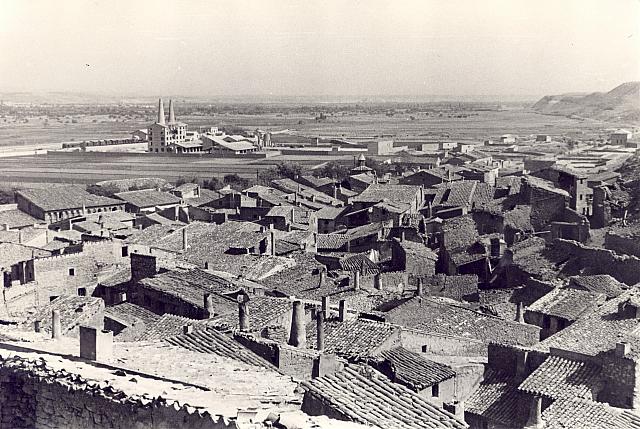 Quinto 1937 Agosto, Harry Randal, La fabrica de cementos y la estación vista desde el piquete