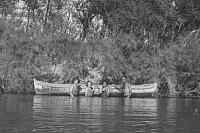 1940 primos en el rio con el ponton de mi padre
