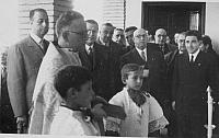 1945 inauguracion de la casa del medico en quinto con mosen juan