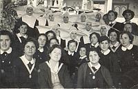1960s Monjas y Alumnas de la Casa Amparo de Zaragoza