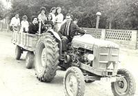 Quinto 1963 - De camino a Bonastre en los primeros tractores