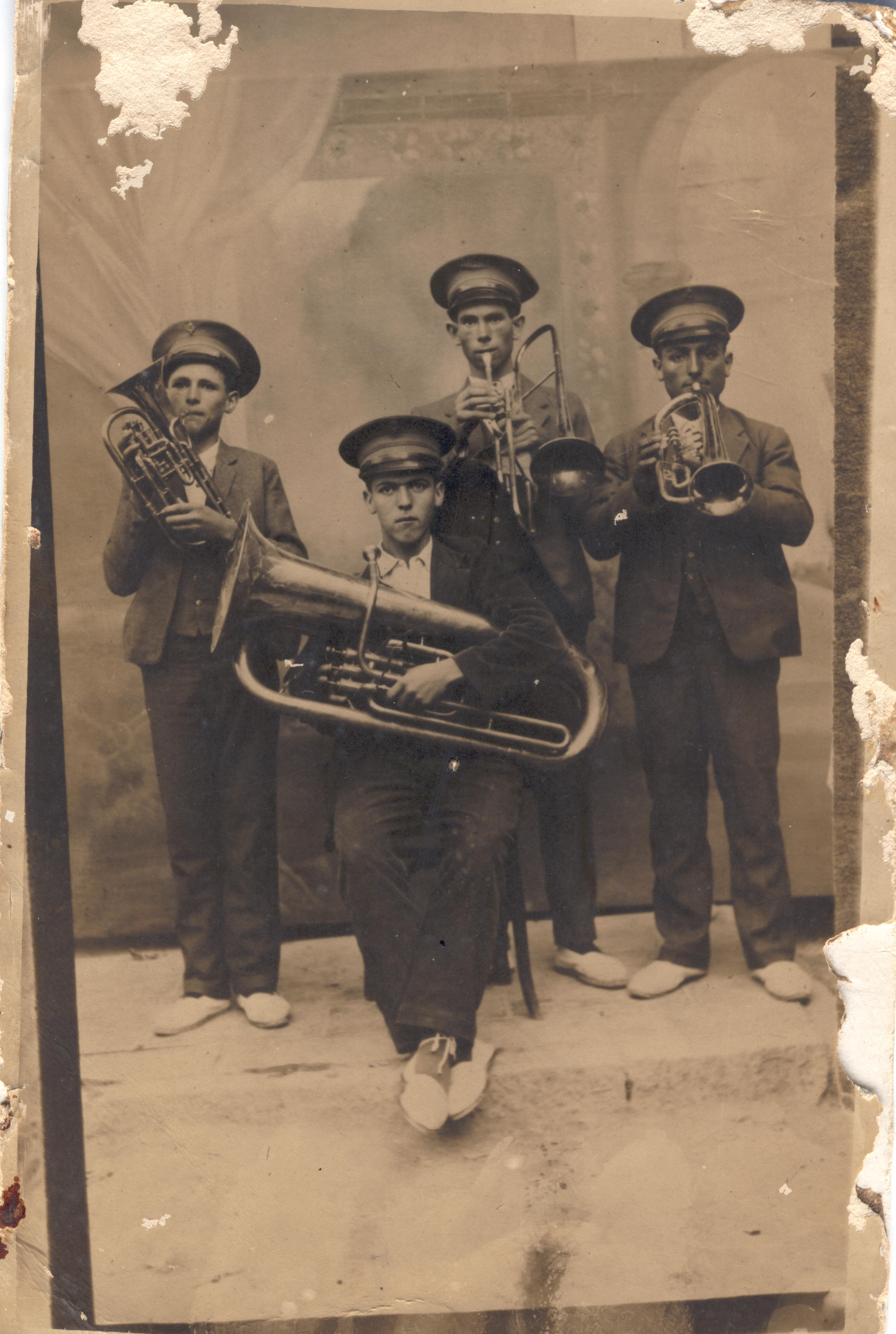 M�sicos de la banda de Quinto en 1927