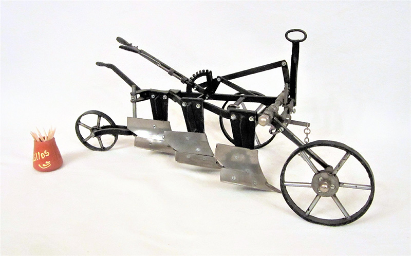 Miniatura de arado
