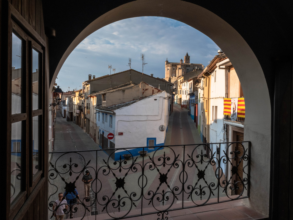 Calle Mayor y Alta desde el arco de San Miguel